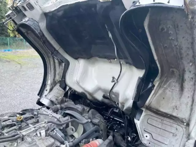 平成27年12月中古小型三菱ふそうキャンターの画像9