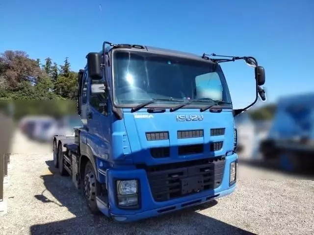 平成22年09月中古大型トラクタヘッドいすゞギガの画像2