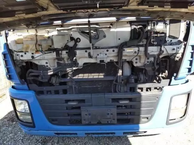 平成22年09月中古大型トラクタヘッドいすゞギガの画像17