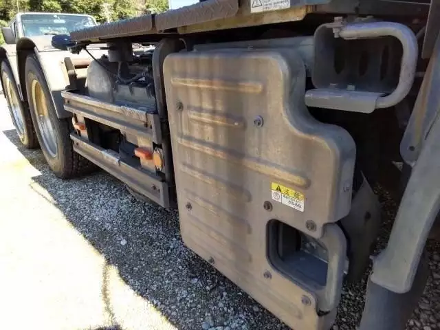 平成22年09月中古大型トラクタヘッドいすゞギガの画像20