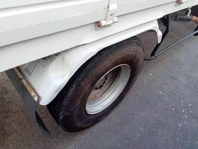 平成17年01月中古中型いすゞフォワードの画像20