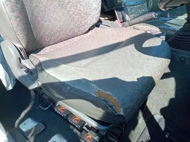 平成17年01月中古中型いすゞフォワードの画像38