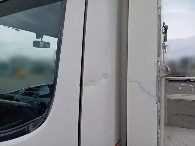 平成27年07月中古小型日野デュトロの画像18