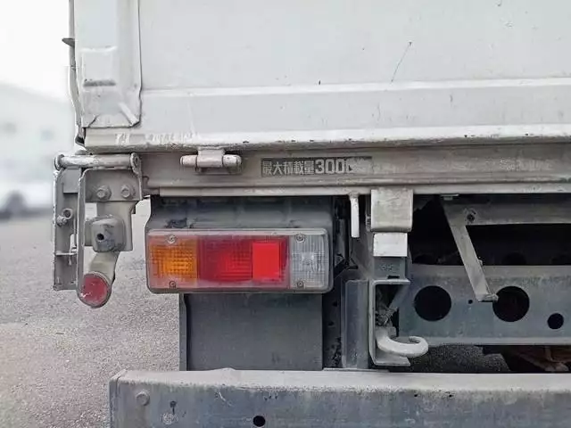 平成27年07月中古小型日野デュトロの画像23