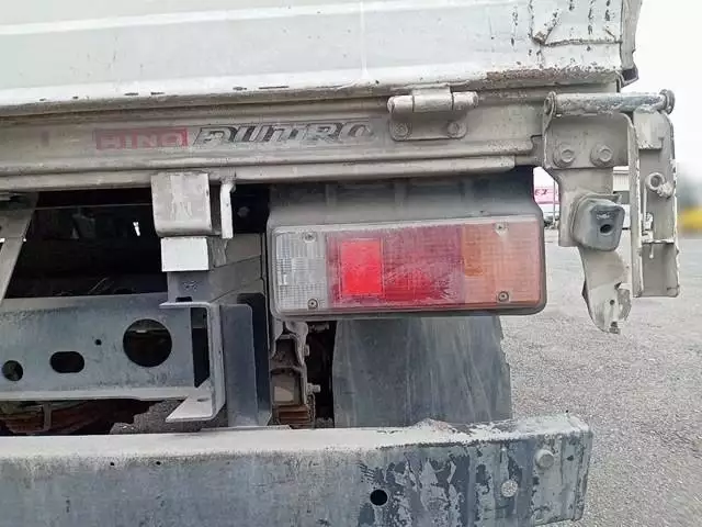 平成27年07月中古小型日野デュトロの画像24