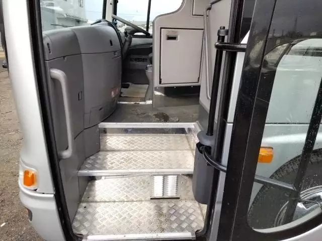 平成25年11月中古中型バスいすゞガーラミオの画像14