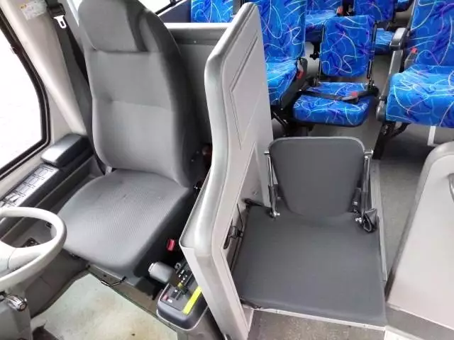 平成25年11月中古中型バスいすゞガーラミオの画像15