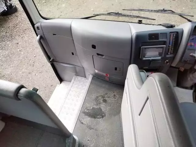 平成25年11月中古中型バスいすゞガーラミオの画像16