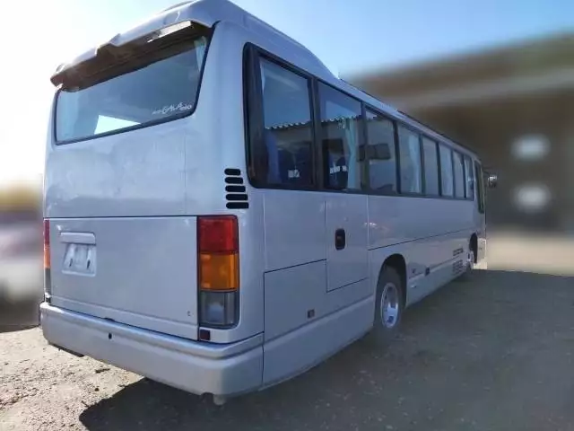 平成25年11月中古中型バスいすゞガーラミオの画像3