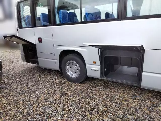 平成25年11月中古中型バスいすゞガーラミオの画像26