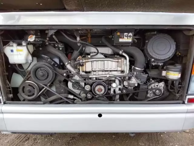 平成25年11月中古中型バスいすゞガーラミオの画像6