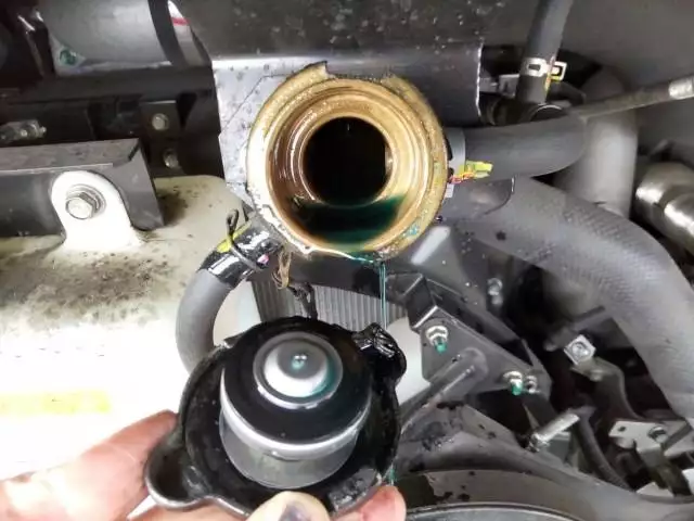 平成25年11月中古中型バスいすゞガーラミオの画像7