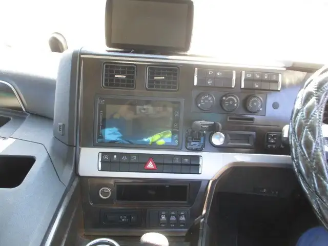 車検付(R5.4)平成31年 ハイグレード 低床4軸ウィング 428馬力 AT ナビ バックモニター ETCの画像36