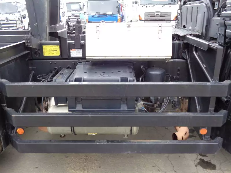 平成25年11月中古大型ダンプ三菱ふそうスーパーグレートの画像29