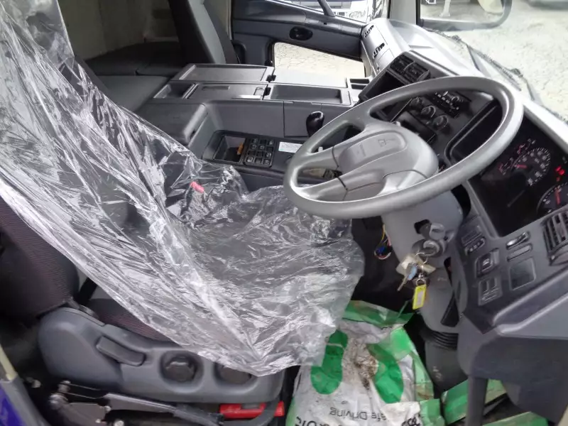 平成25年11月中古大型ダンプ三菱ふそうスーパーグレートの画像36