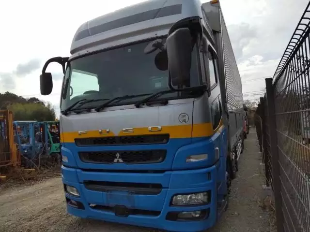 平成22年12月中古大型アルミバン・ウィング三菱ふそうスーパーグレートの画像1