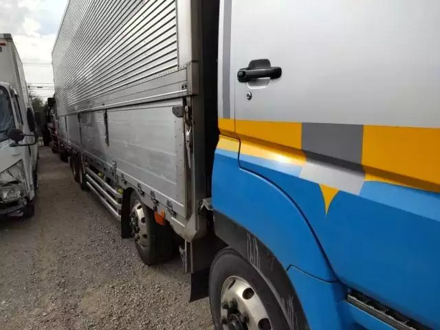 平成22年12月中古大型アルミバン・ウィング三菱ふそうスーパーグレートの画像8