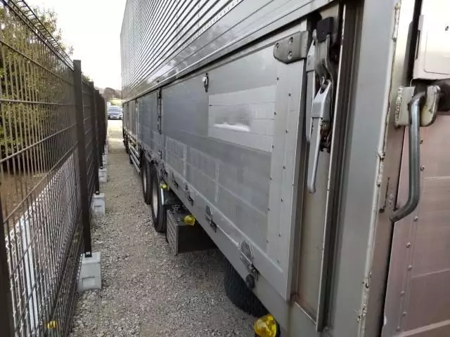 平成22年12月中古大型アルミバン・ウィング三菱ふそうスーパーグレートの画像10