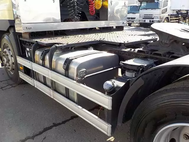 平成23年09月中古大型トラクタヘッド日野日野の画像14