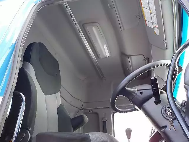 平成23年09月中古大型トラクタヘッド日野日野の画像22