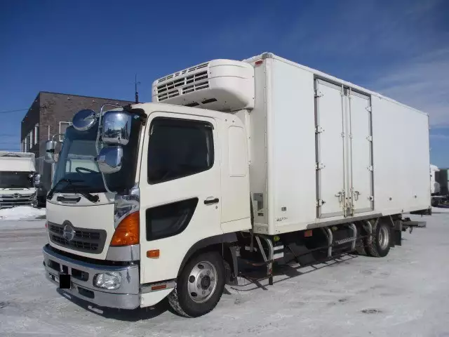 平成28年06月中古中型冷凍バン・ウィング日野レンジャーの画像1