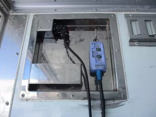 平成28年06月中古中型冷凍バン・ウィング日野レンジャーの画像20