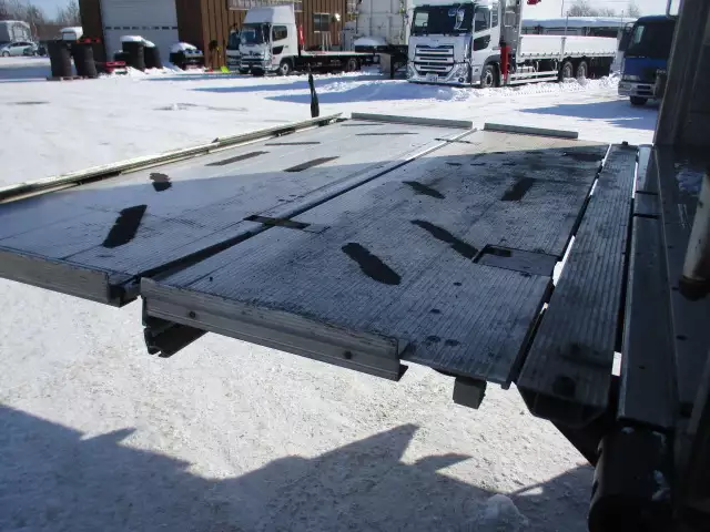 平成28年06月中古中型冷凍バン・ウィング日野レンジャーの画像23