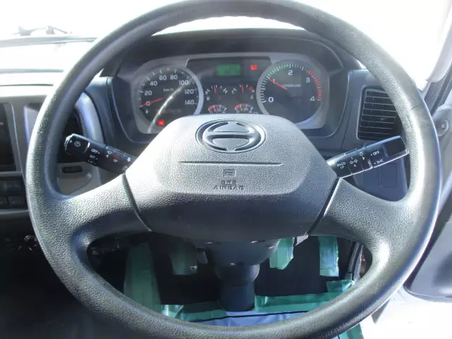 平成28年06月中古中型冷凍バン・ウィング日野レンジャーの画像41