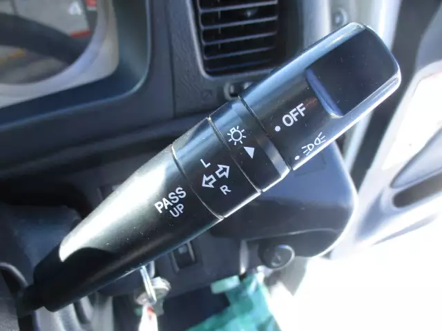 平成28年06月中古中型冷凍バン・ウィング日野レンジャーの画像44