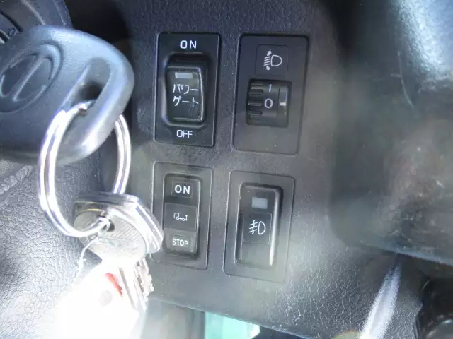 平成28年06月中古中型冷凍バン・ウィング日野レンジャーの画像45