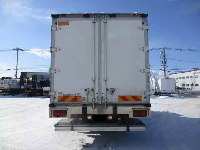 平成28年06月中古中型冷凍バン・ウィング日野レンジャーの画像6