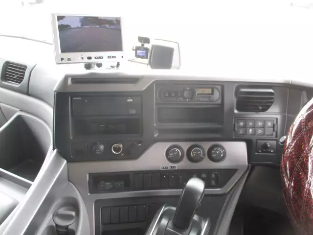 令和02年08月中古大型日産UDＵＤトラックスの画像32