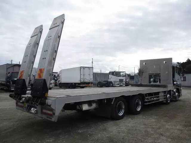 令和02年08月中古大型日産UDＵＤトラックスの画像5