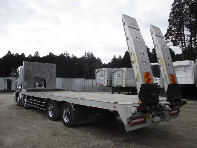 令和02年08月中古大型日産UDＵＤトラックスの画像7