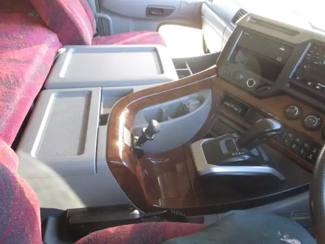 令和01年/平成31年02月中古大型冷凍バン・ウィング日産UDクオンの画像32