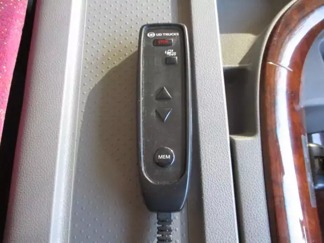 令和01年/平成31年02月中古大型冷凍バン・ウィング日産UDクオンの画像34