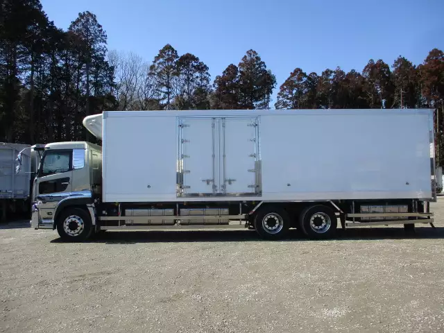 令和01年/平成31年02月中古大型冷凍バン・ウィング日産UDクオンの画像8