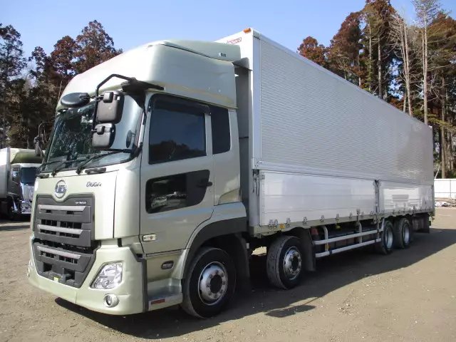 平成30年10月中古大型アルミバン・ウィング日産UDクオンの画像1