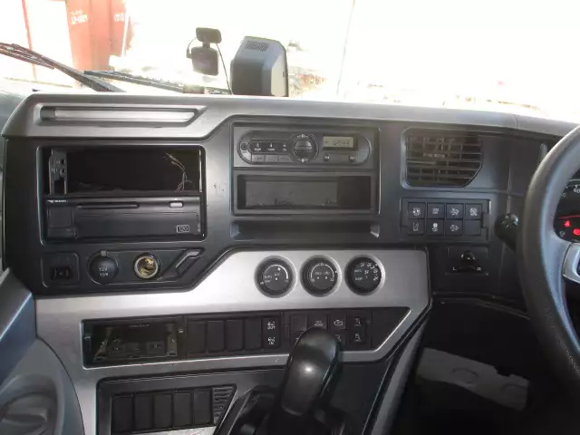 平成30年10月中古大型アルミバン・ウィング日産UDクオンの画像40