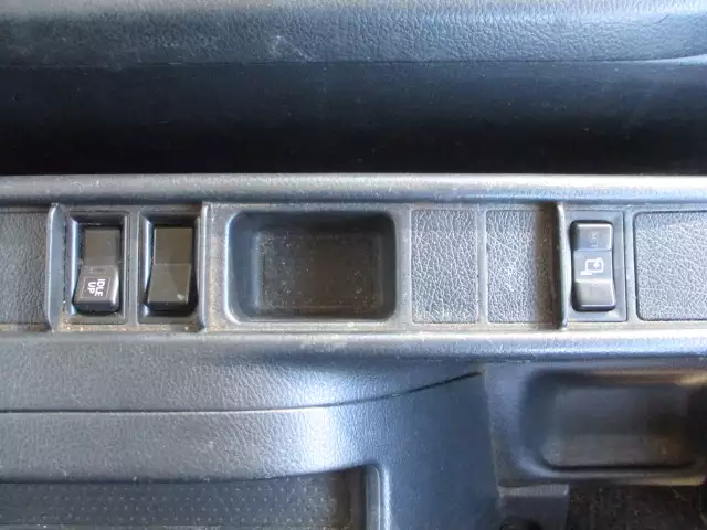 平成27年06月中古中型冷凍バン・ウィング日野レンジャーの画像34