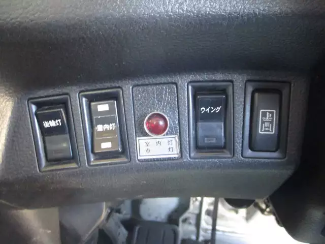 平成27年06月中古中型冷凍バン・ウィング日野レンジャーの画像38