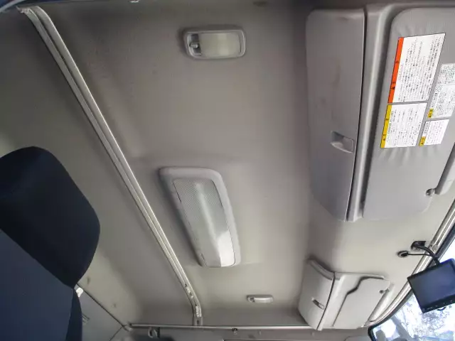 平成27年06月中古中型冷凍バン・ウィング日野レンジャーの画像46