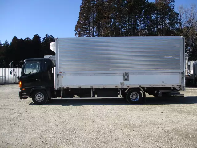 平成27年06月中古中型冷凍バン・ウィング日野レンジャーの画像8