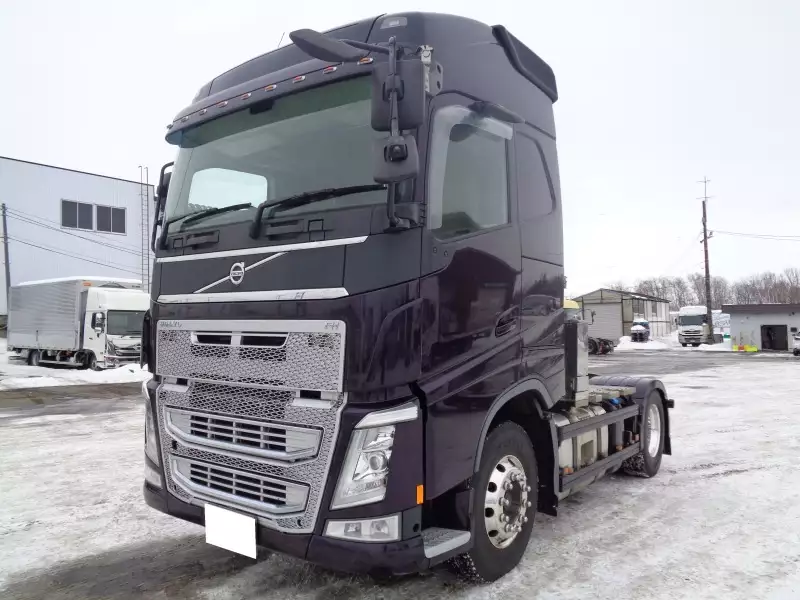 平成29年06月中古大型トラクタヘッドボルボボルボの画像1