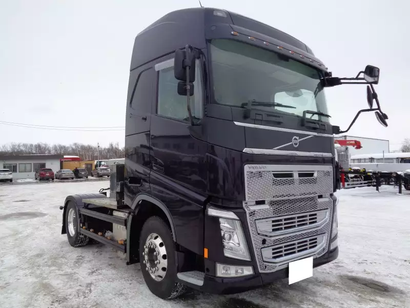 平成29年06月中古大型トラクタヘッドボルボボルボの画像3