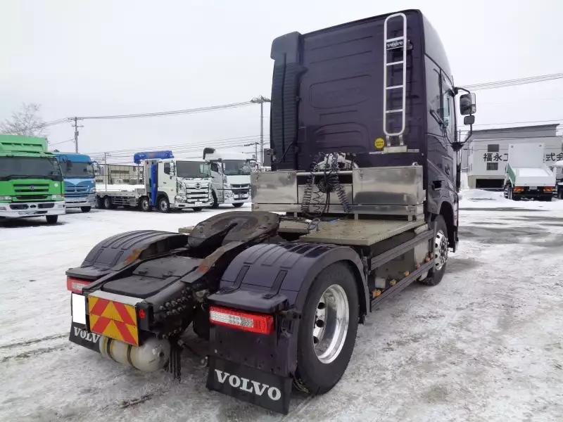 平成29年06月中古大型トラクタヘッドボルボボルボの画像5