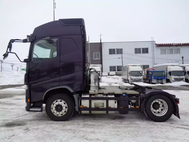 平成29年06月中古大型トラクタヘッドボルボボルボの画像7