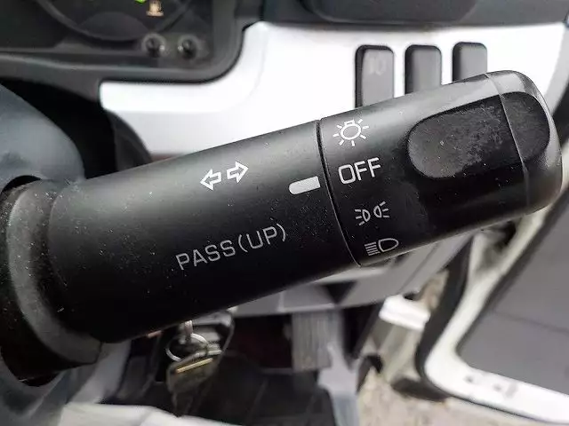 平成24年12月中古小型三菱ふそう三菱の画像38