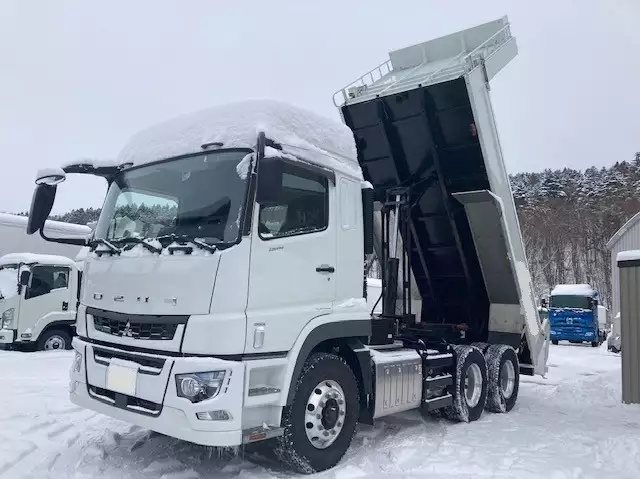 平成30年12月中古小型三菱ふそうスーパーグレートの画像1