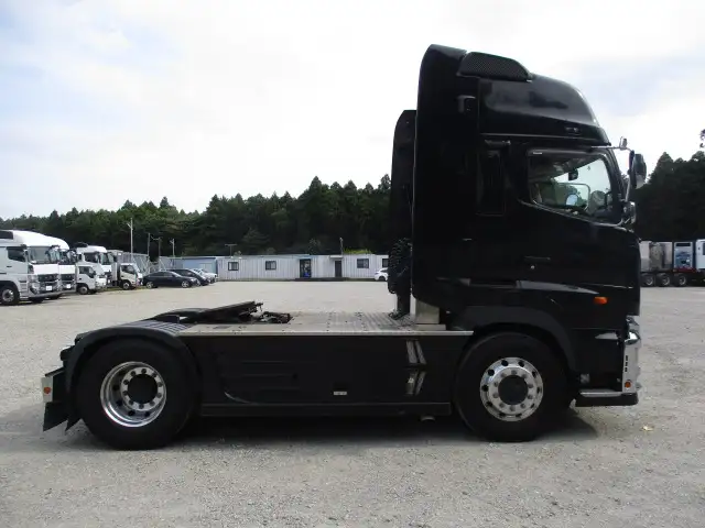 ナンバー付 令和1年 日野 トラクタ 中間尺 スライドカプラー 第五輪:11,200㎏ の画像4